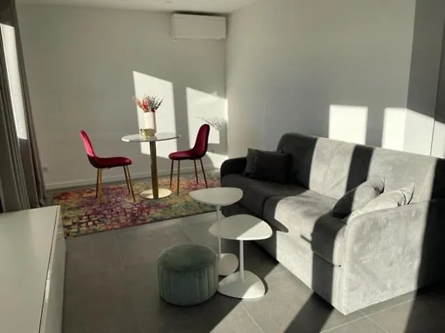 Appartement Dans Une Villa Au Calme Cannes Apartment