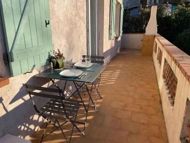 Appartement Dans Une Villa Au Calme Cannes